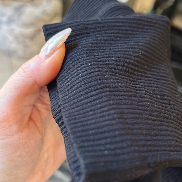 AMAZON Thick Ribbed Body Sculpting One Piece Square Neck Shortsie - Picture 8 of 9